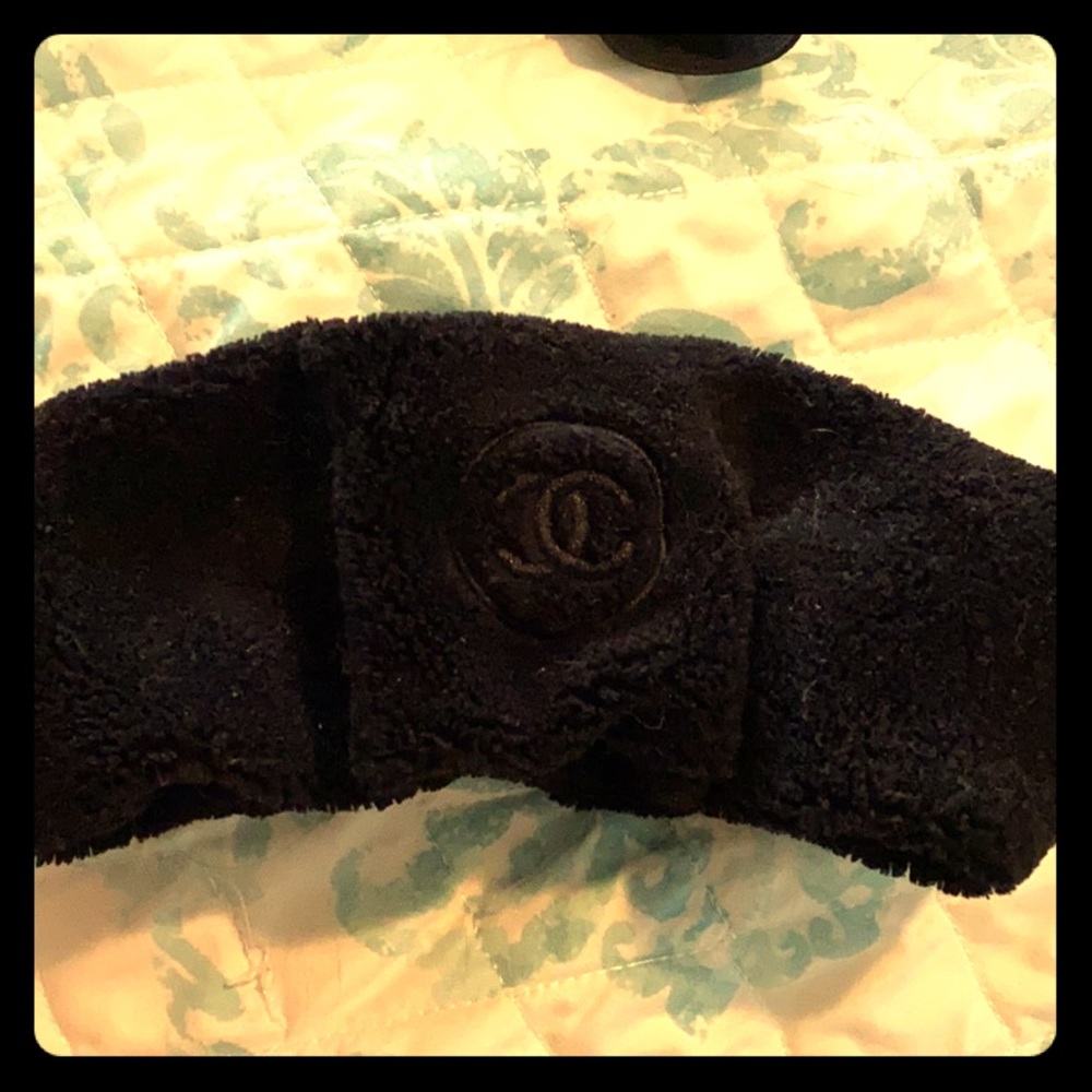 Chanel Fleece Elastic Facial Hairband (Cosmetic)